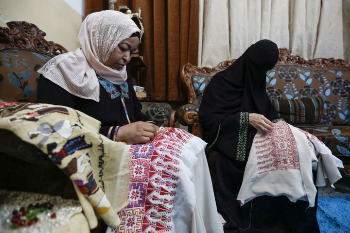 Dressmakers revive Palestinian tradition in Al-Baqaa refugee camp in Jordan