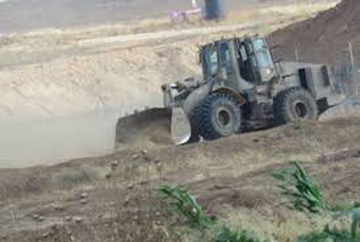 Israeli bulldozers infiltrate and raze farmland in Gaza