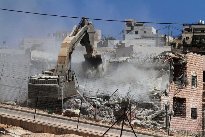 Ramallah: Occupation forces demolish a home in Beit Sira
