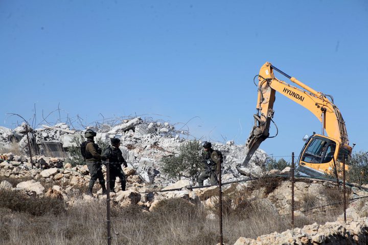 IOF demolish home, structures south of Hebron