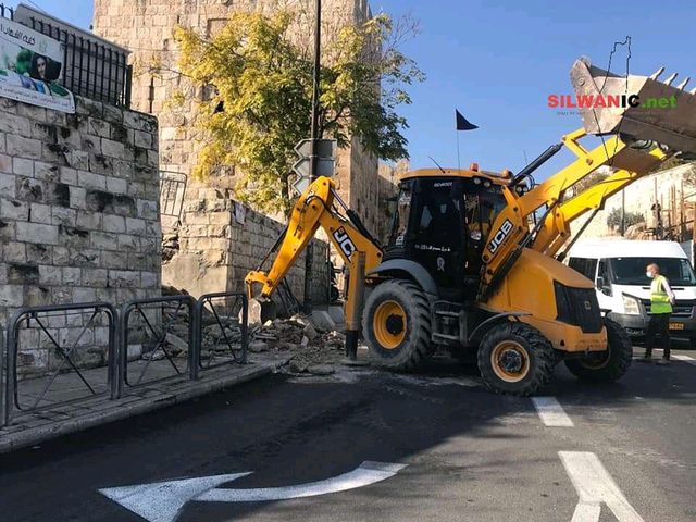 stairway leading to al-Aqsa Mosque demolished by Israeli occupation municipality